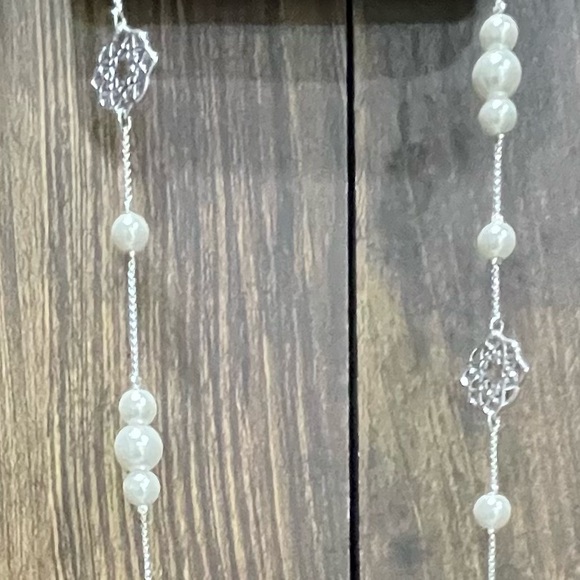 Magnabilities Moroccan and Pearl Silver Necklace - Picture 5 of 5